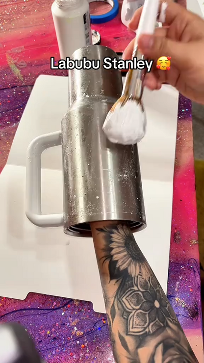 Thermos Mug – Iconic Design and Practical Function in One